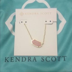 Kendra Scott necklace